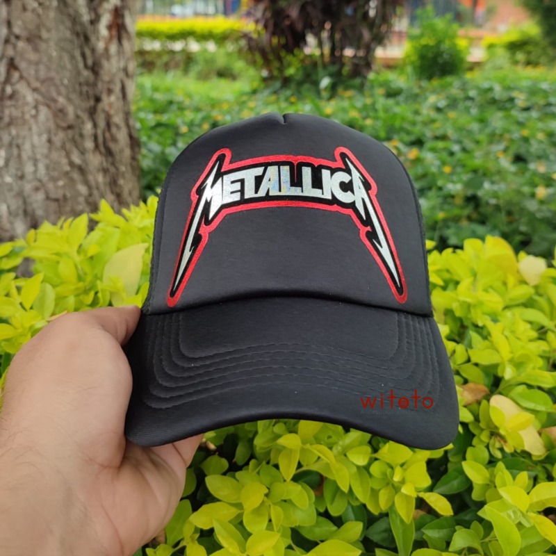 GORRA METALICA 2